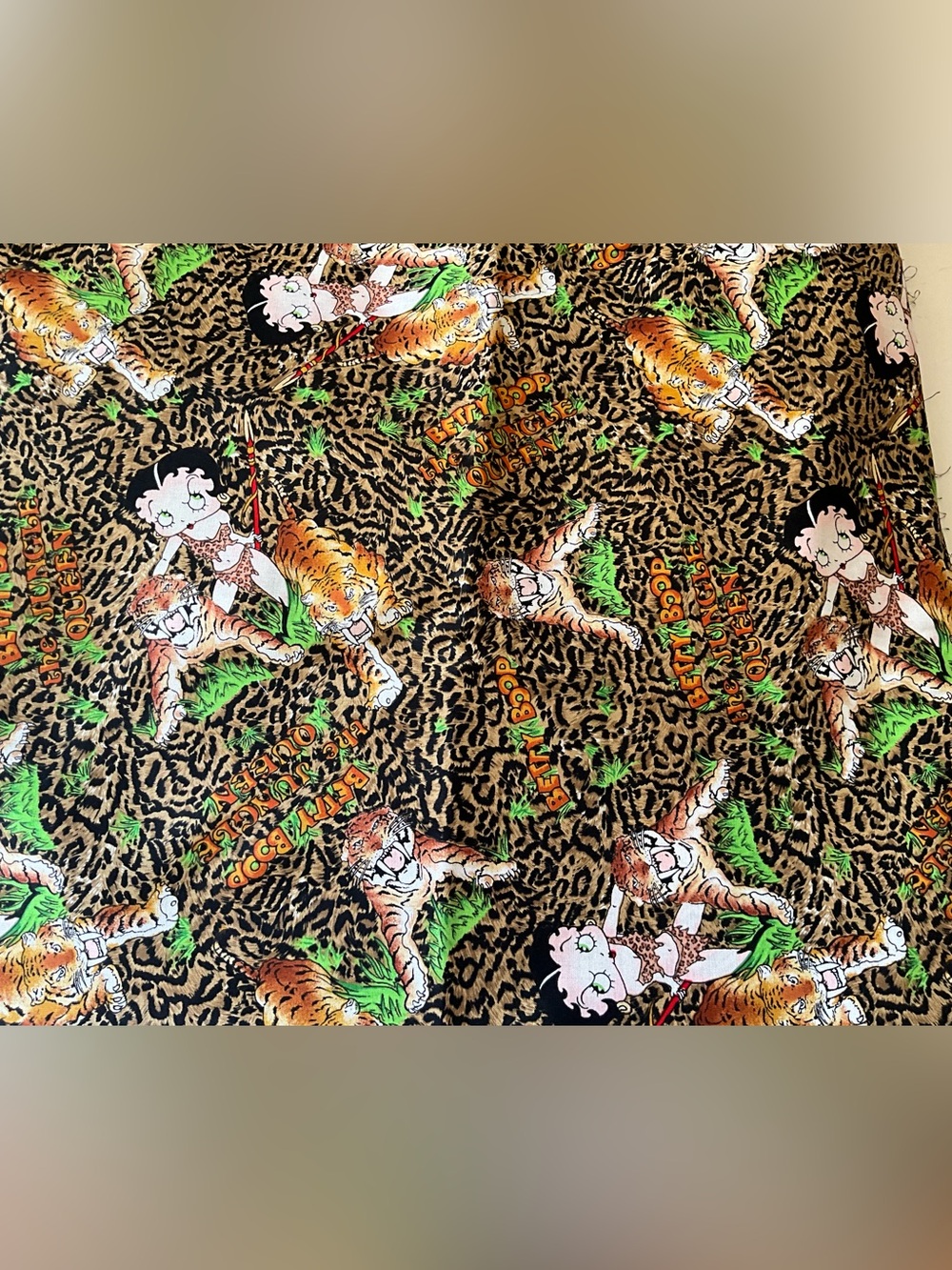 Quilting Sewing Crafts Fabric VTG Style Of Betty Boop Jungle Queen Leopard 4 Yds